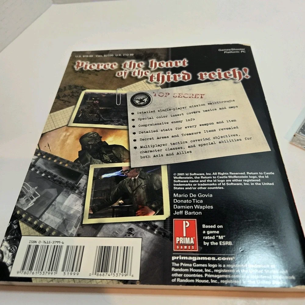 Return to Castle Wolfenstein 2001 CD Manual PC‎ Game Disc Box & Strategy Guide
